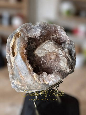 Agaat Geode met Calciet op Standaard - Druzy Kristal